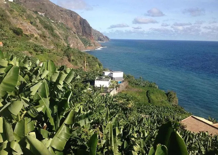 Quinta Golfinho - Casa Nenufar Arco da Calheta (Madeira)